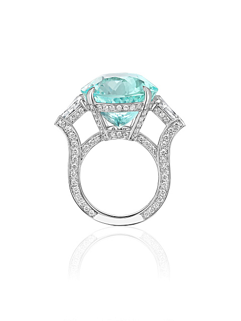 White gold ring with an oval Paraiba tourmaline, 4