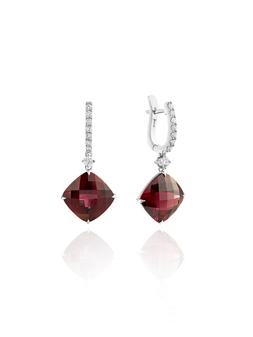 White gold earrings with rhodolites and diamonds, 1