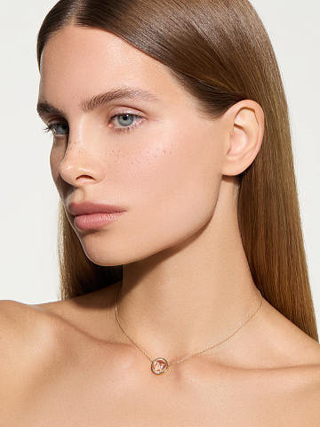 Yellow gold necklace with letter N pendant with rock crystal, 2