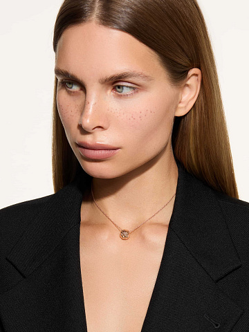 Rose gold pendant necklace, 2