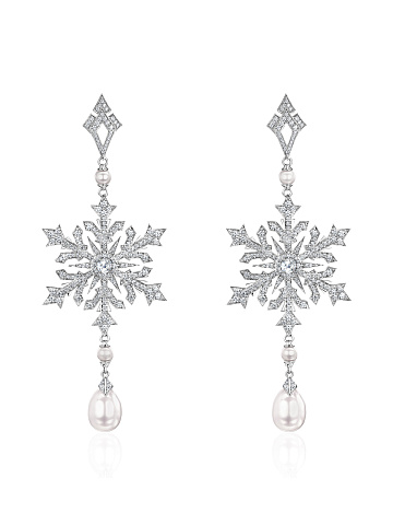 White gold snowflake earrings with diamonds and pearls, 1