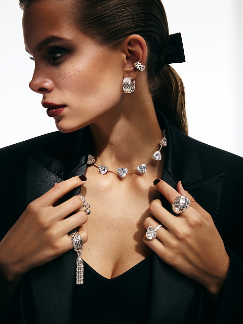 "Dragon" ear cuff in white gold, 6