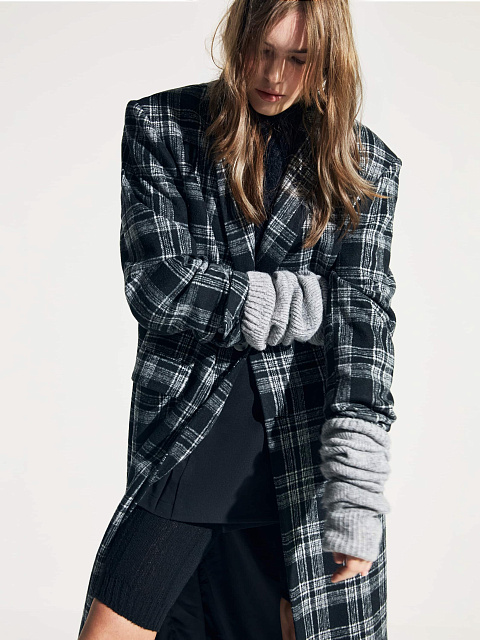 Black single-breasted coat in a white check, 2 Black single-breasted coat in a white check, 2