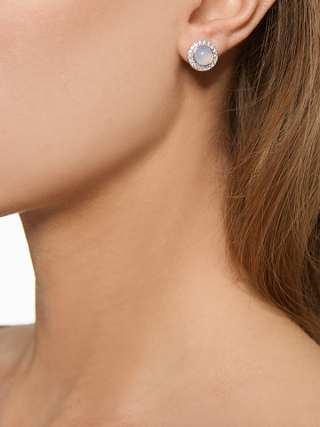 White gold stud earrings with chalcedony and diamonds, 2