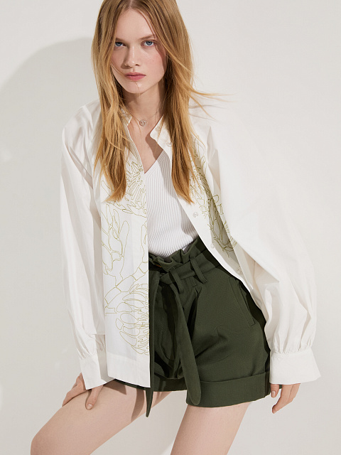 Khaki denim shorts with embroidery, 2 Khaki denim shorts with embroidery, 2