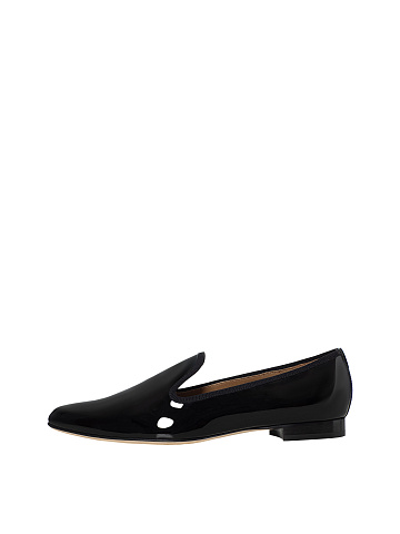 Black patent leather loafers, 2