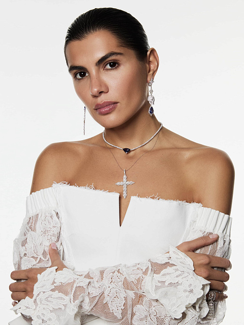 Tanzanite, Round Diamond & White Gold Necklace, 2