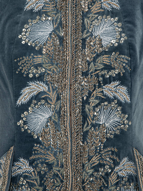 Grey-blue velvet tailcoat with embroidery, 3 Grey-blue velvet tailcoat with embroidery, 3