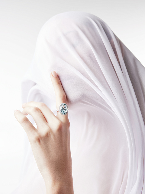 Oval Aquamarine & Round Diamond White Gold Ring , 5