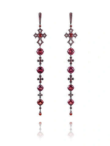 Blackened gold earrings with garnet, 1