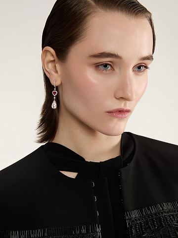 White gold earrings with heart-cut ruby and diamonds, 2
